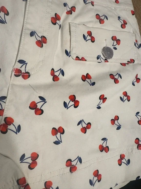 Kate Spade Cherry Print Women’s Shorts - Picture 3 of 4